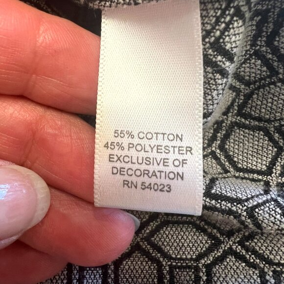 Banana Republic Woman's Peplum Top with Full Back Zipper - Spring '23 - - Picture 3 of 14